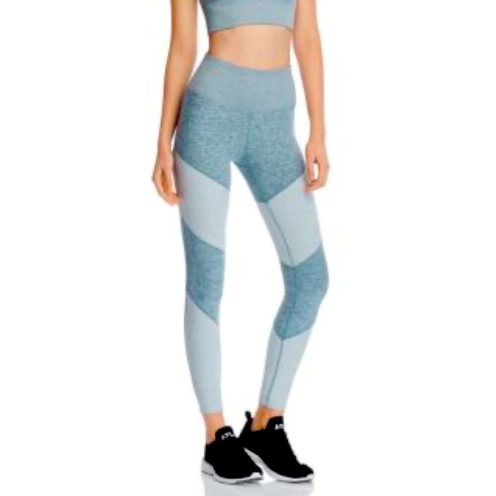 ALO Yoga size Large woman's yoga Leggings